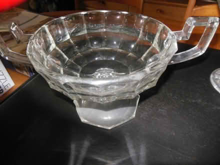Photo of free glass dishes = very old but in good condition. (Frindsbury Extra ME2) #2