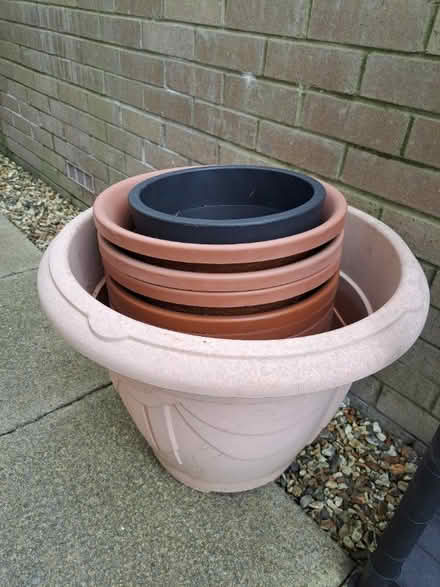 Photo of free Plastic outdoor pots large (Oxenholme LA9) #1