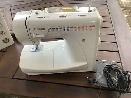 Photo of free 110volt Singer Sewing Machine (Kensington) #1