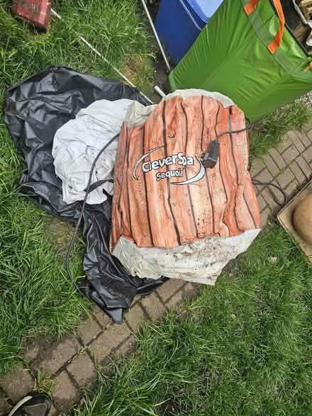 Photo of free Hot tub (Woking GU21) #1