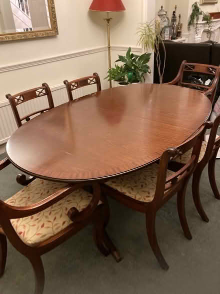Photo of free Dining table (not chairs) (Bromley Common) #2