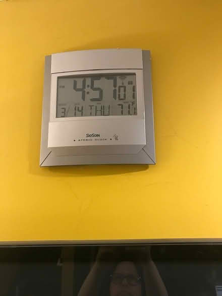 Photo of free wall clock (Jackson) #1