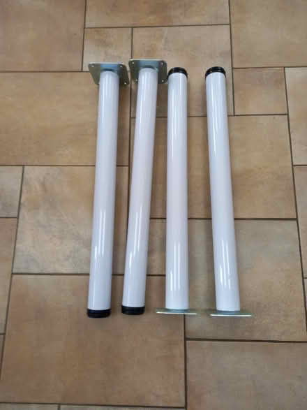 Photo of free 4 white table legs (Old Road OX3) #1