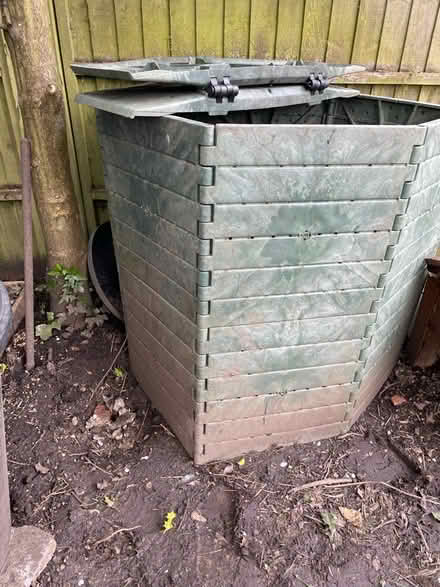 Photo of free Hexagonal Compost Bin (Amersham HP7) #2