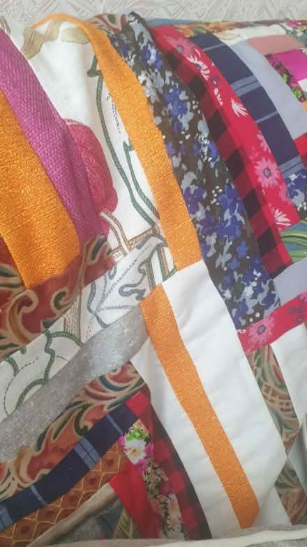 Photo of Fabric offcuts for art projects (BN22) #1