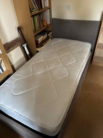 Photo of free Single bed with mattress. Ok conditions (Priston CP) #2