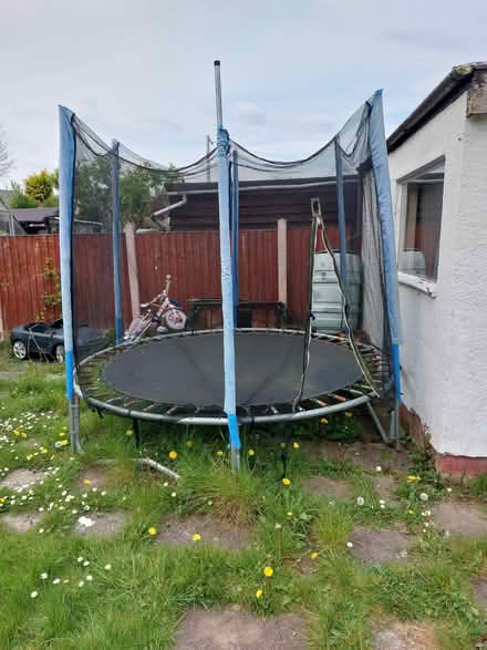 Photo of free Trampoline (CH61) #1