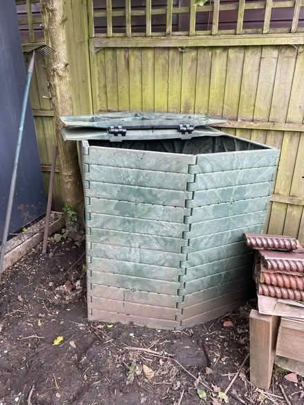 Photo of free Hexagonal Compost Bin (Amersham HP7) #1