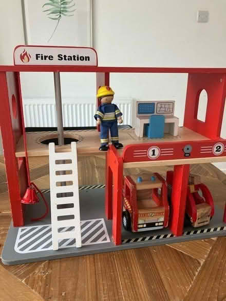 Photo of free Wooden toy fire station (DA3) #1