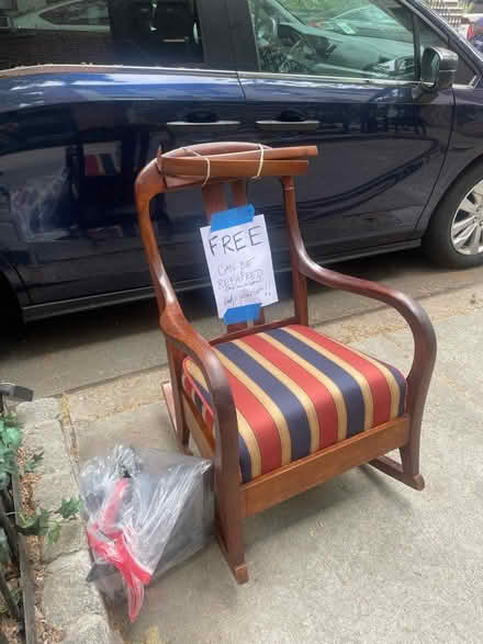 Photo of free Curb Alert - Chair on 32nd street (32 street and 2nd Avenue) #1