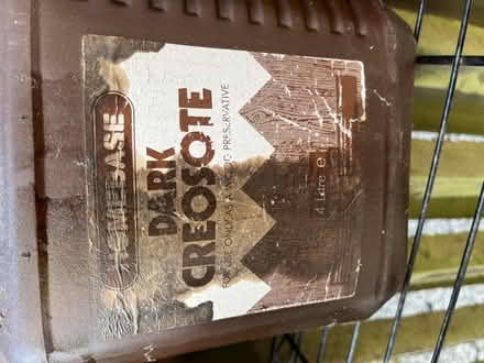 Photo of free outdoor and indoor wood stain /varnish - Kempston #4