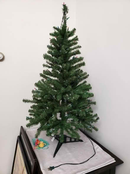 Photo of free 4 ft Christmas tree (Petworth) #2
