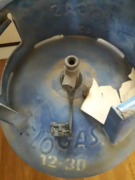 Photo of free Gas Bottle for mobile heater (Saltaire BD18) #3