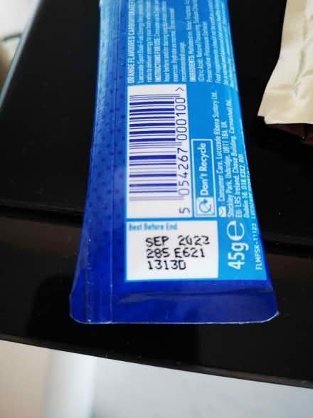 Photo of free 4x running gels (KT7) #2