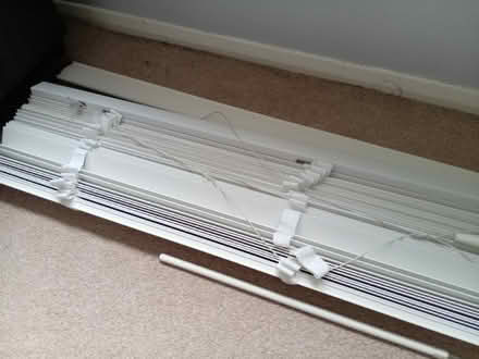 Photo of free Habitat Faux Wooden Venetian Blind - White (Aylesford Common ME5) #2