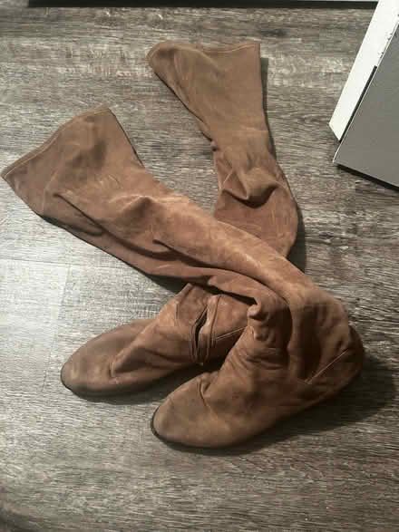 Photo of free Thigh high brown women’s boots (Alexandria) #1