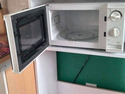 Photo of free Mini microwave (Bentilee. Stoke-on-Trent.) #4