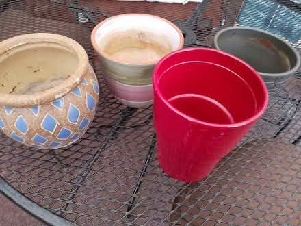 Photo of free Plant pots (TN23) #1