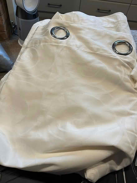 Photo of free Cream Curtains very good condition (LE67 Markfield) #1