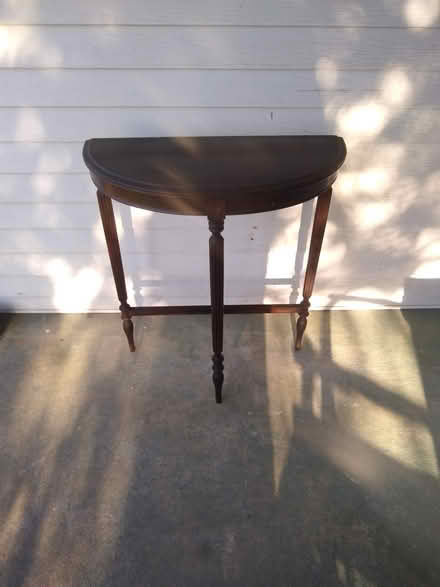 Photo of free Antique Half Circular Table (73 Main Blvd, Ewing Twp.) #1