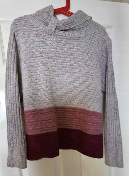 Photo of free Lady's clothes s16 (Westbrook WA5) #3