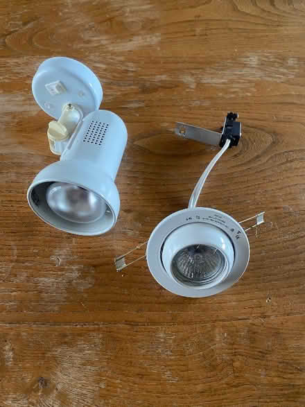 Photo of free Single spotlight and one led ceiling light. (South Petherwin PL15) #1