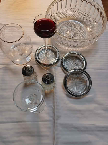 Photo of free Faux crystal, cut glass (Golf & Waukegan) #1
