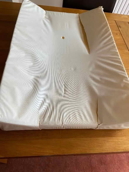 Photo of free Changing mat (Rainham RM13) #2