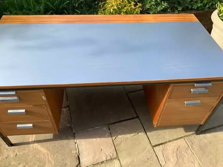 Photo of free desk (TA3)