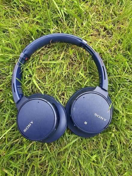 Photo of free Sony Wh-ch700n headphones (TW5) #1
