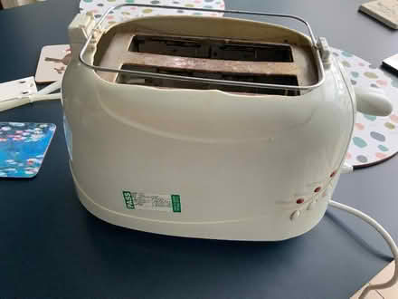 Photo of free 2 slice toaster. (Stirling FK8) #3