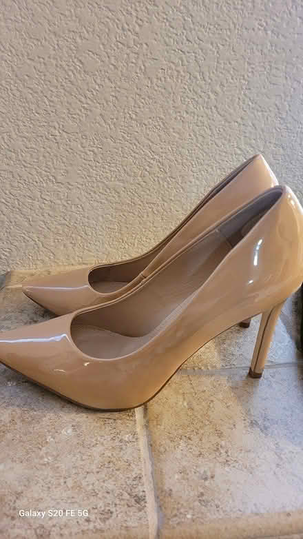 Photo of free Women shoes (Racetrack and Newport 89015) #1