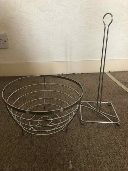 Photo of free Fruit bowl and kitchen roll holder (Willowbrae EH8) #1