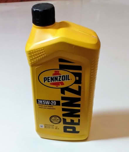 Photo of free motor oil, 2023 date (Davis/Teele Square area) #2