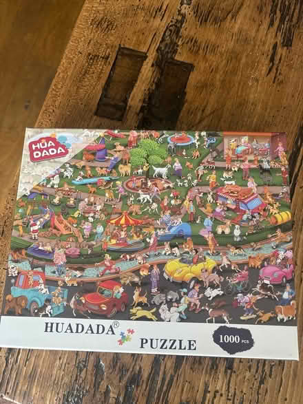 Photo of free 1000 piece jigsaw HUADADA (Churchtown PR9) #1