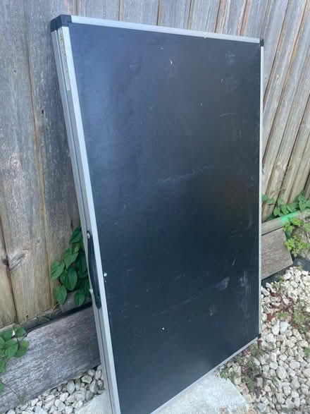 Photo of free Wall papering table (Liss Uk) #1