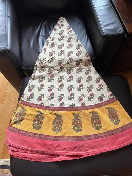 Photo of free 84” diameter tablecloth (Hunt Club Park) #1