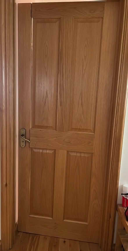 Photo of free Oak veneer internal door (Coulsdon South, CR5) #1