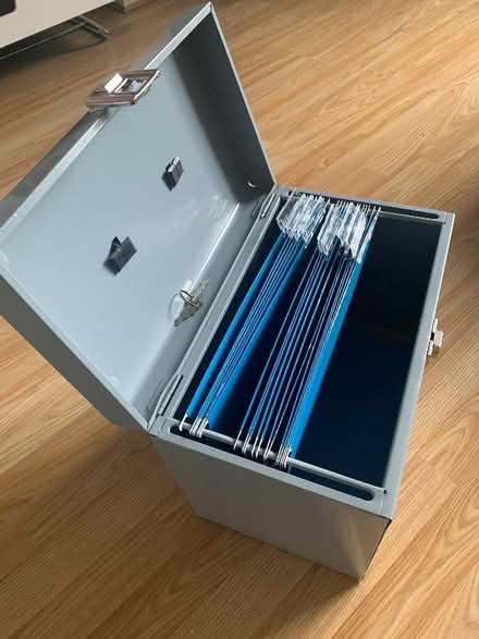 Photo of free Grey Metal File Box (GU52) #2