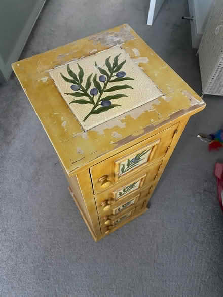 Photo of free Side table (Eynsham OX294)