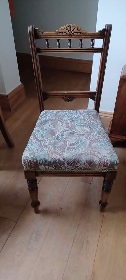 Photo of free 4 dining chairs (Newent) #1
