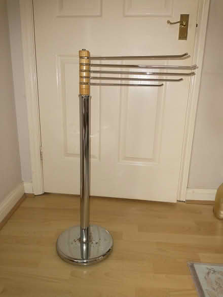 Photo of free Towel rail - freestanding (OX11) #1