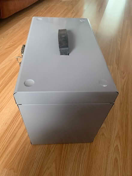 Photo of free Grey Metal File Box (GU52) #3
