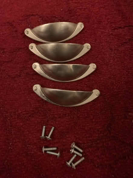 Photo of free 4 Drawer handles (Innsworth GL3) #1