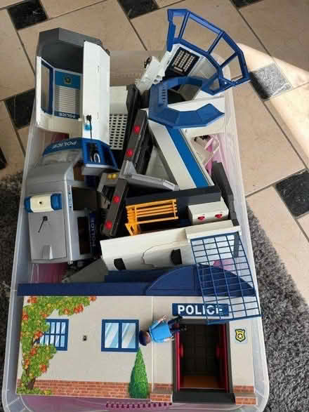 Photo of free Playmobil police pieces (GL3) #1