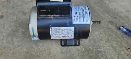 Photo of free Electric motor (L6M3P6) #1