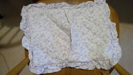 Photo of free quilted cushion cover (Oxford-Freegle CGA OX2) #2