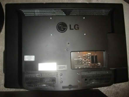 Photo of free LG TV - Model 32LG3000 - 32’’ - Black (Hoylake CH47) #2