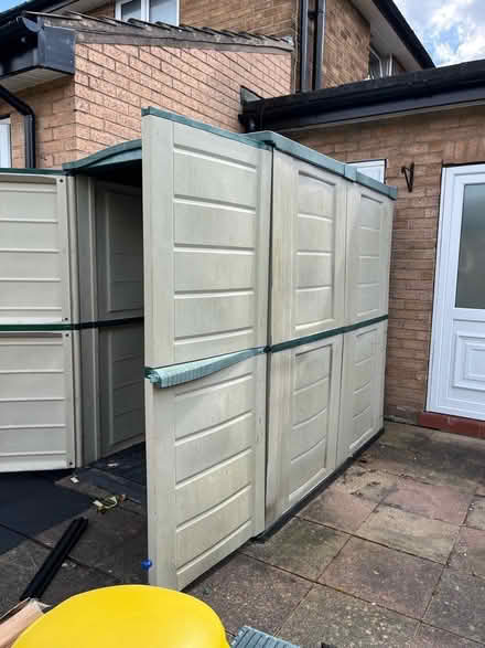 Photo of free Outside plastic storage unit (WA4) #2