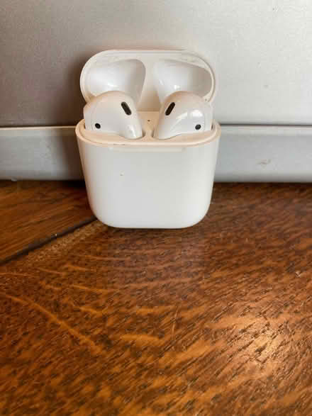 Photo of free Apple airpods (EX5) #1